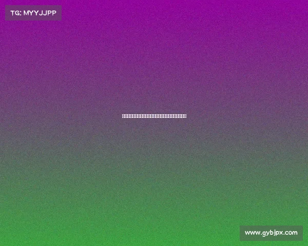 莱万大赞韩式炸鸡费尔明称饮品为亮点两人享受美食时刻